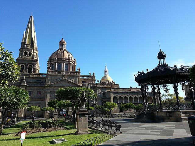 瓜达拉哈拉大学