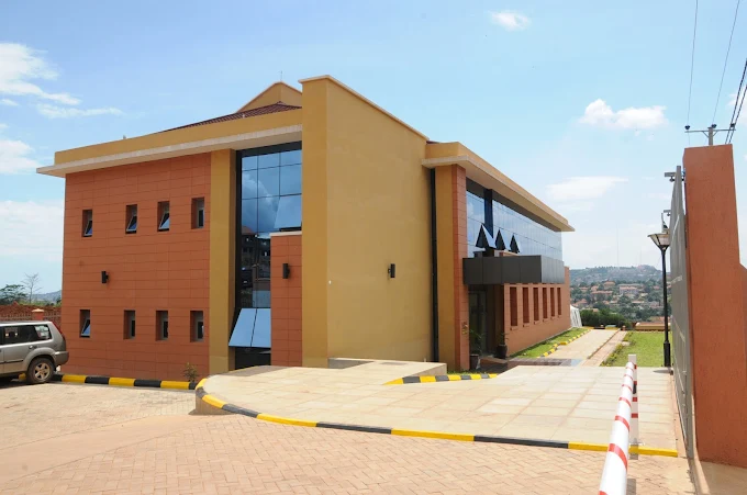 东非大学理事会